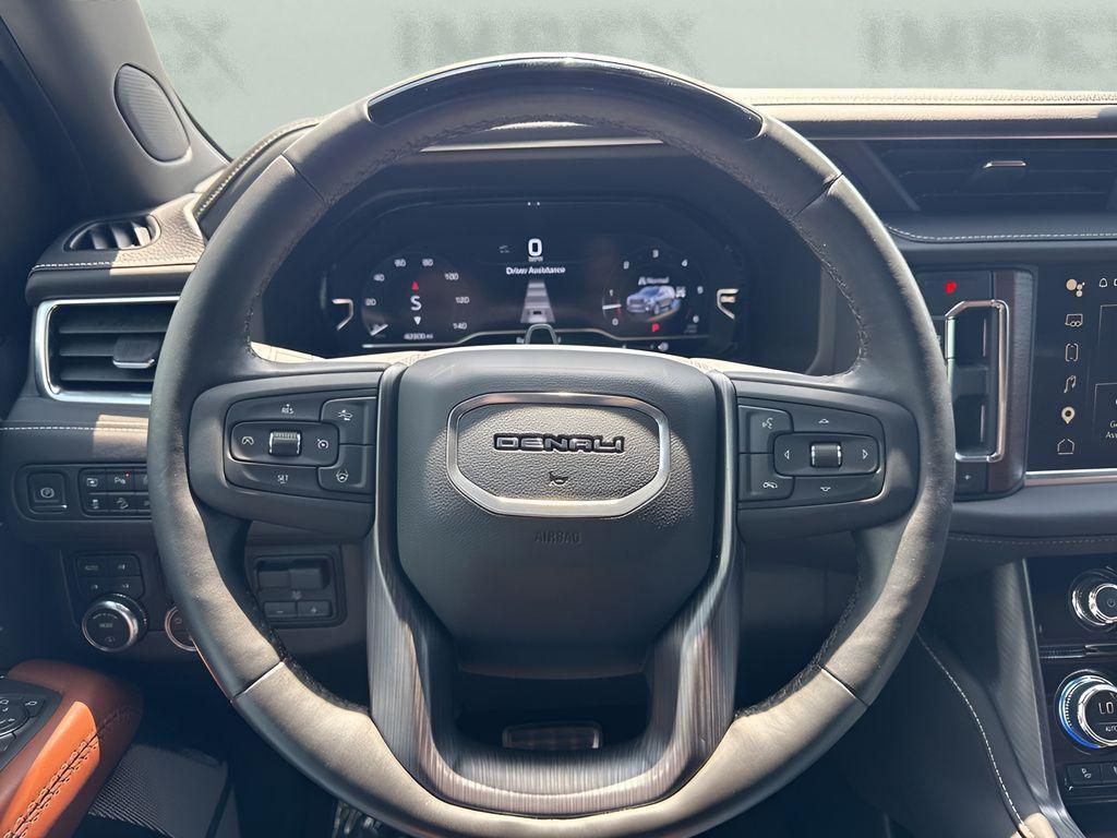 used 2024 GMC Yukon car, priced at $78,290