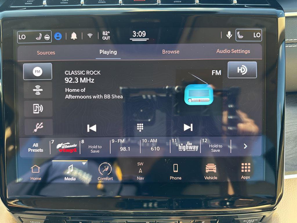 used 2021 Jeep Grand Cherokee L car, priced at $27,995