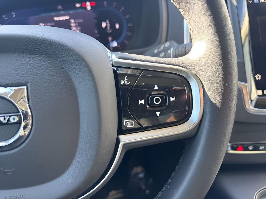 used 2024 Volvo XC90 car, priced at $37,290