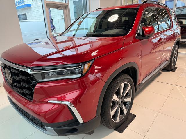 used 2024 Honda Pilot car, priced at $39,495