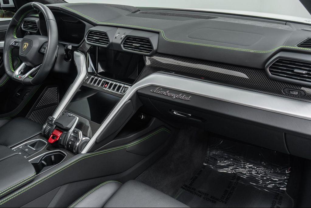 used 2021 Lamborghini Urus car, priced at $223,900