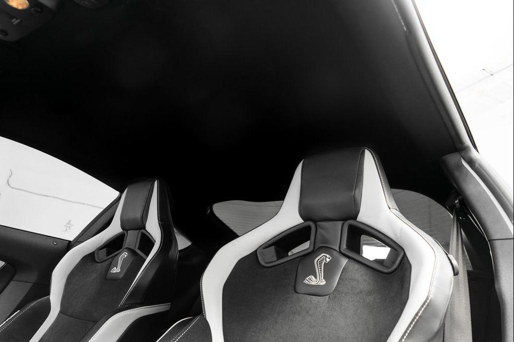 used 2022 Ford Shelby GT500 car