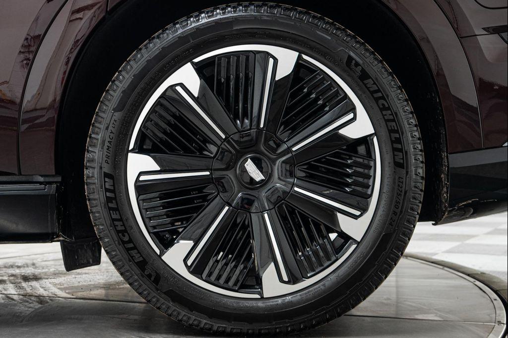 used 2025 Cadillac Escalade IQ car