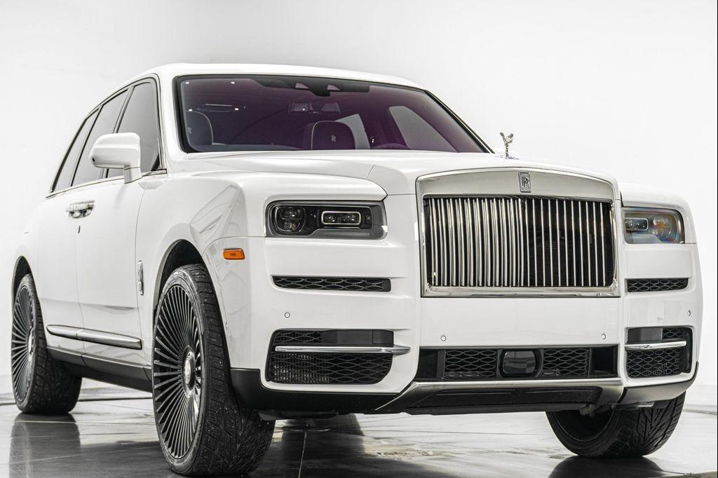 used 2020 Rolls-Royce Cullinan car, priced at $268,950