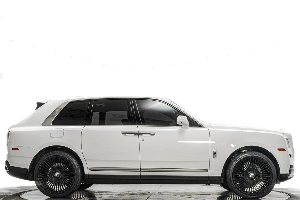 used 2020 Rolls-Royce Cullinan car, priced at $268,950
