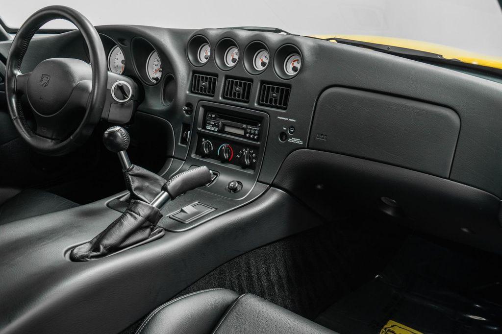 used 2002 Dodge Viper car