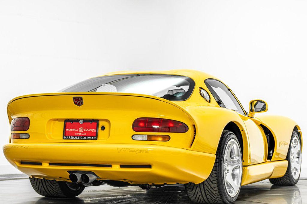 used 2002 Dodge Viper car
