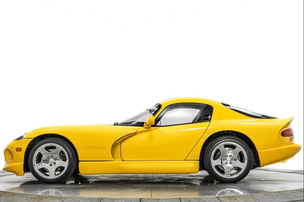 used 2002 Dodge Viper car