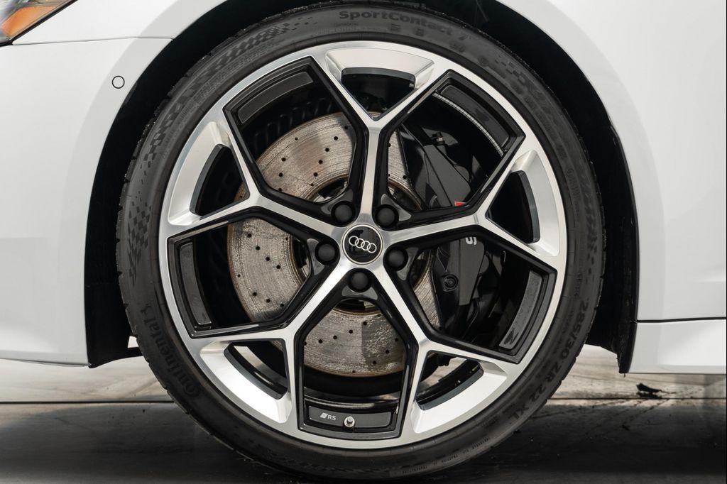 used 2025 Audi RS 6 Avant car, priced at $141,900