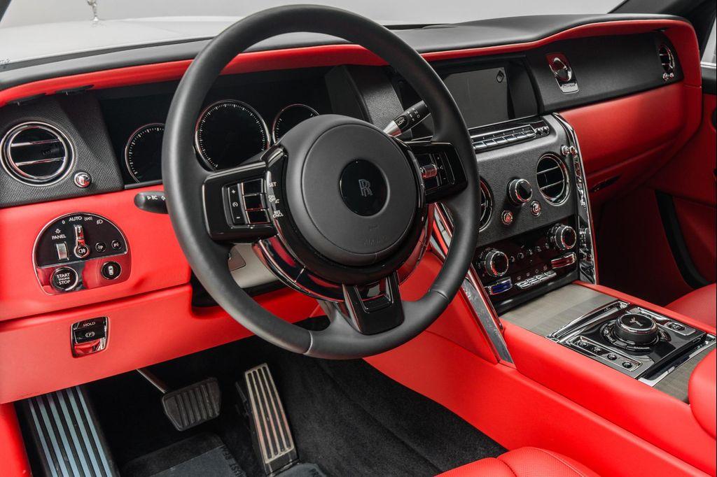 used 2024 Rolls-Royce Cullinan car