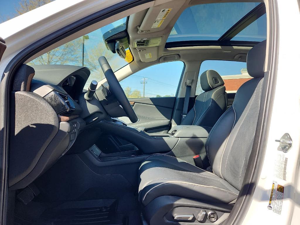 used 2023 Acura RDX car, priced at $43,290