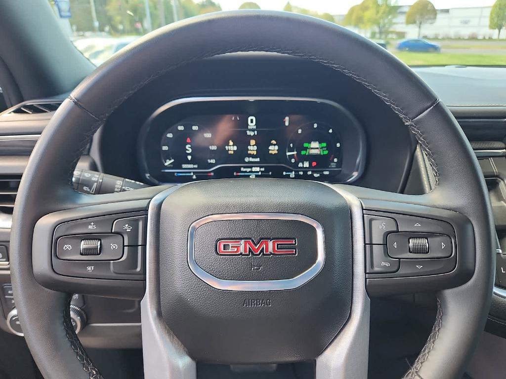 used 2024 GMC Yukon car, priced at $54,874