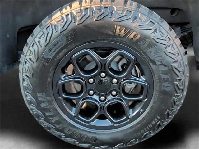 used 2024 Chevrolet Silverado 1500 car, priced at $60,988