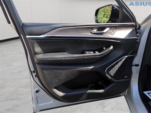 used 2022 Jeep Grand Cherokee car, priced at $25,339