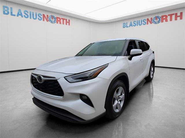 used 2024 Toyota Highlander car, priced at $32,837