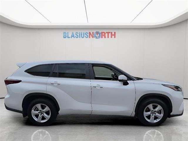 used 2024 Toyota Highlander car, priced at $32,837