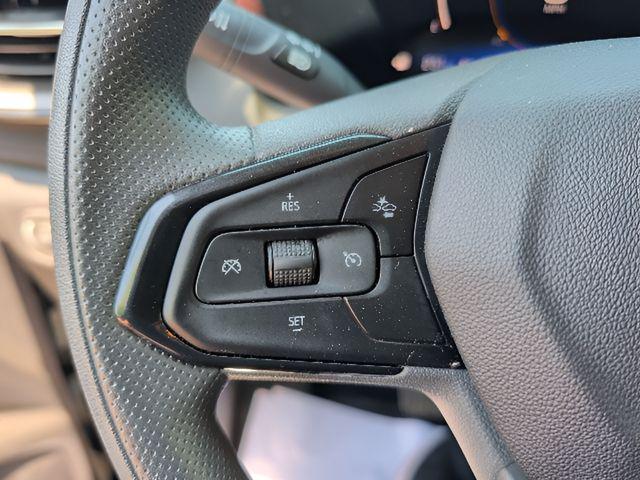 used 2025 Chevrolet TrailBlazer car, priced at $23,944