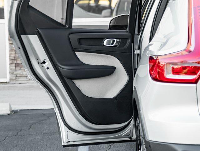 used 2019 Volvo XC40 car, priced at $22,949