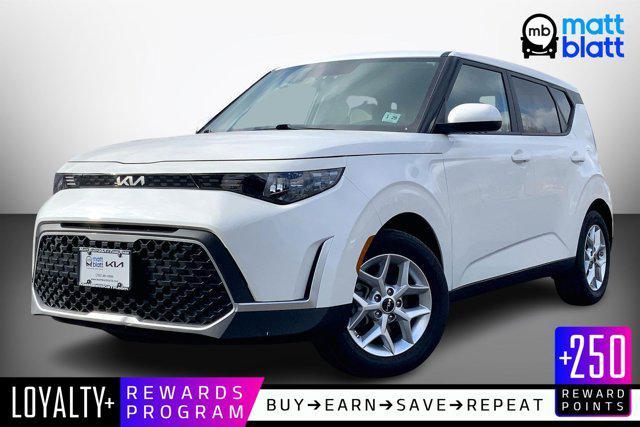 used 2024 Kia Soul car, priced at $18,990