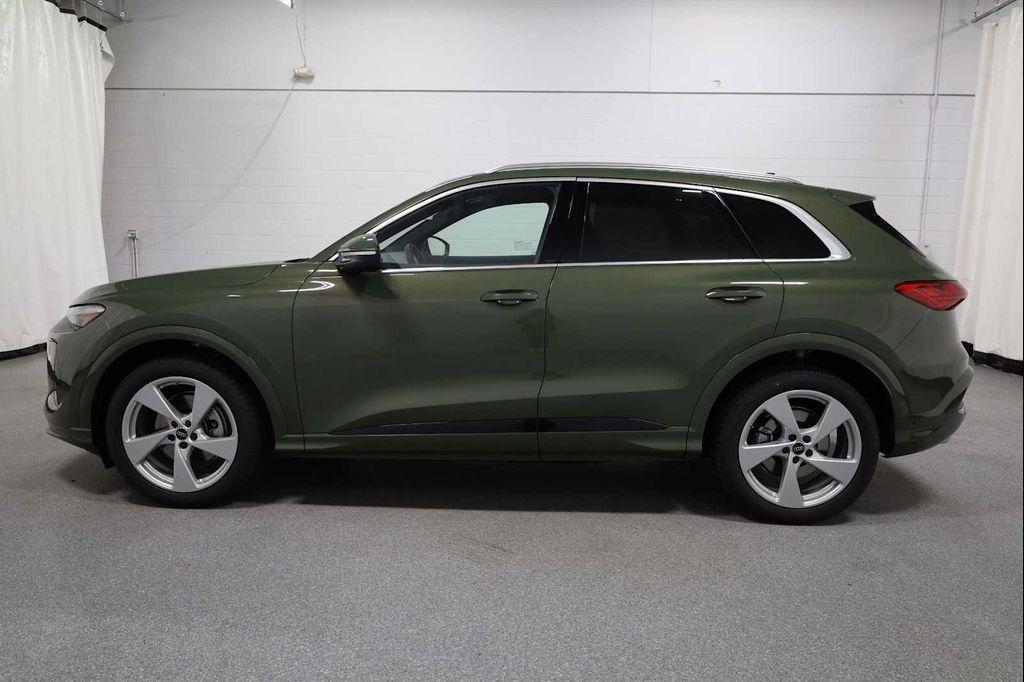 new 2025 Audi Q5 car, priced at $60,499