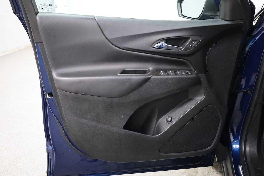 used 2022 Chevrolet Equinox car, priced at $18,999