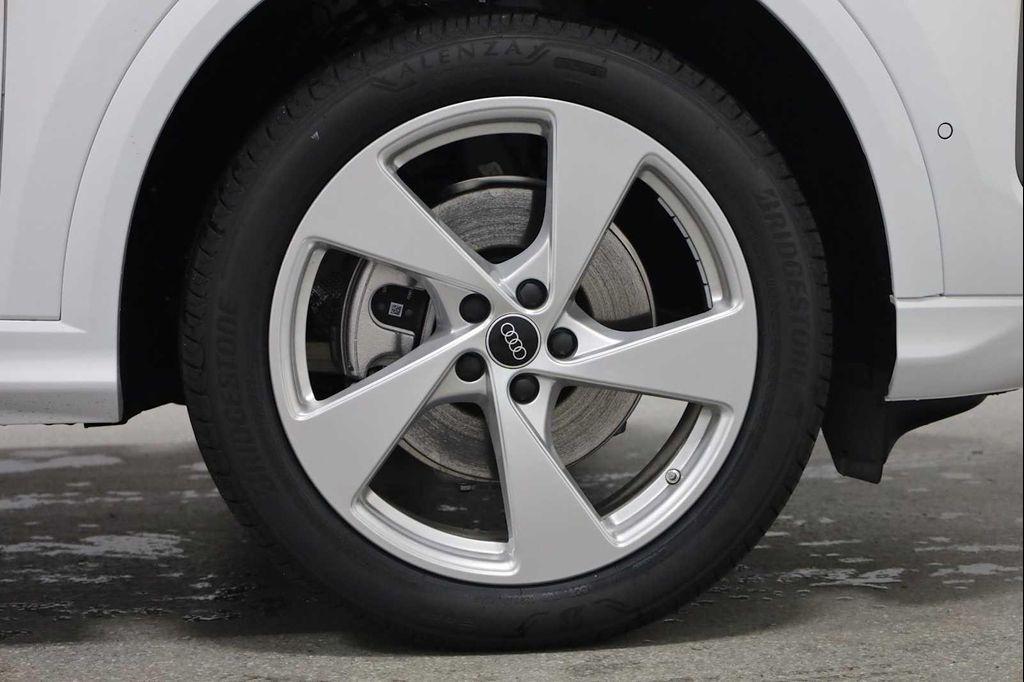 new 2025 Audi Q5 car, priced at $58,199