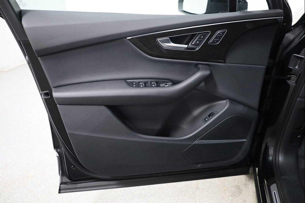 used 2022 Audi Q7 car, priced at $33,499
