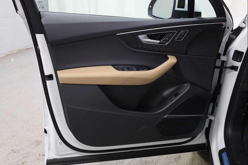 new 2026 Audi Q7 car, priced at $63,999