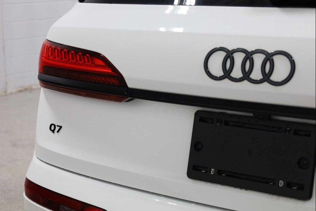 new 2026 Audi Q7 car, priced at $63,999