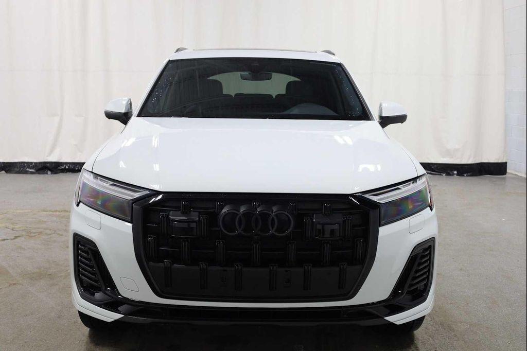 new 2026 Audi Q7 car, priced at $79,005