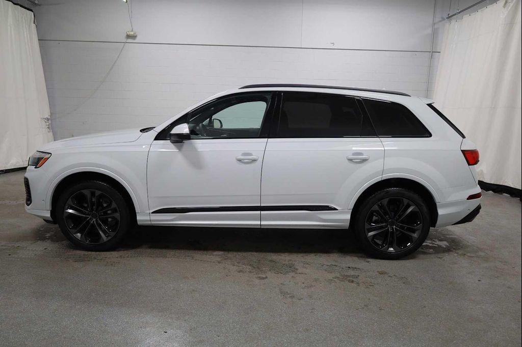 new 2026 Audi Q7 car, priced at $76,999