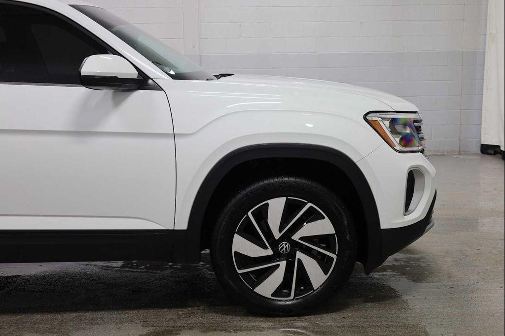 used 2024 Volkswagen Atlas car, priced at $31,999