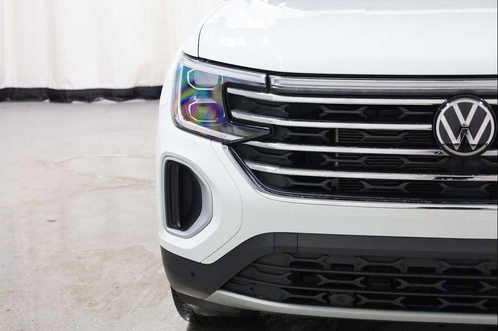 used 2024 Volkswagen Atlas car, priced at $31,999