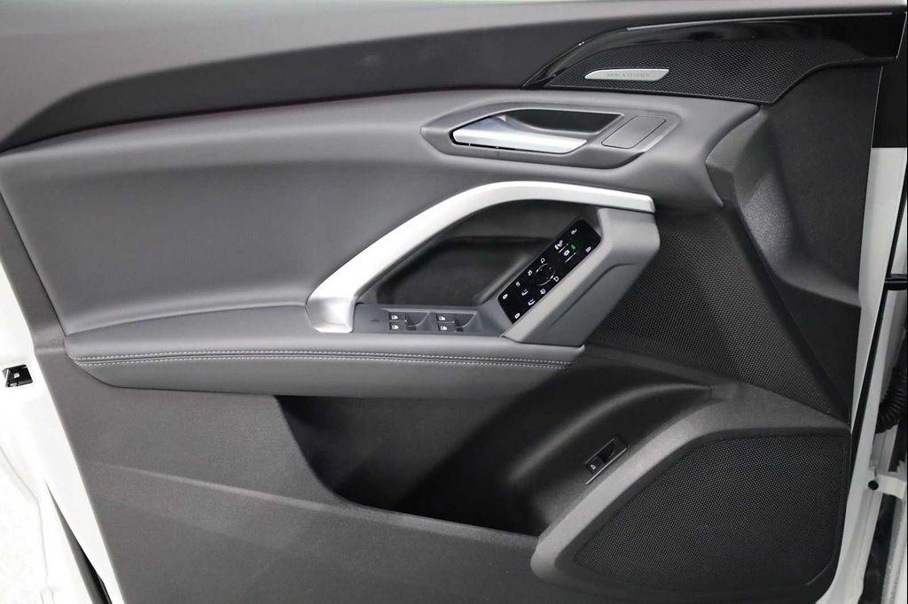 new 2025 Audi Q5 car, priced at $58,199