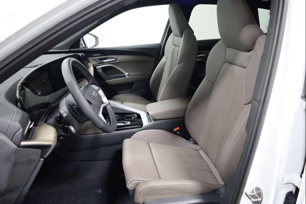 new 2025 Audi Q5 car, priced at $58,199
