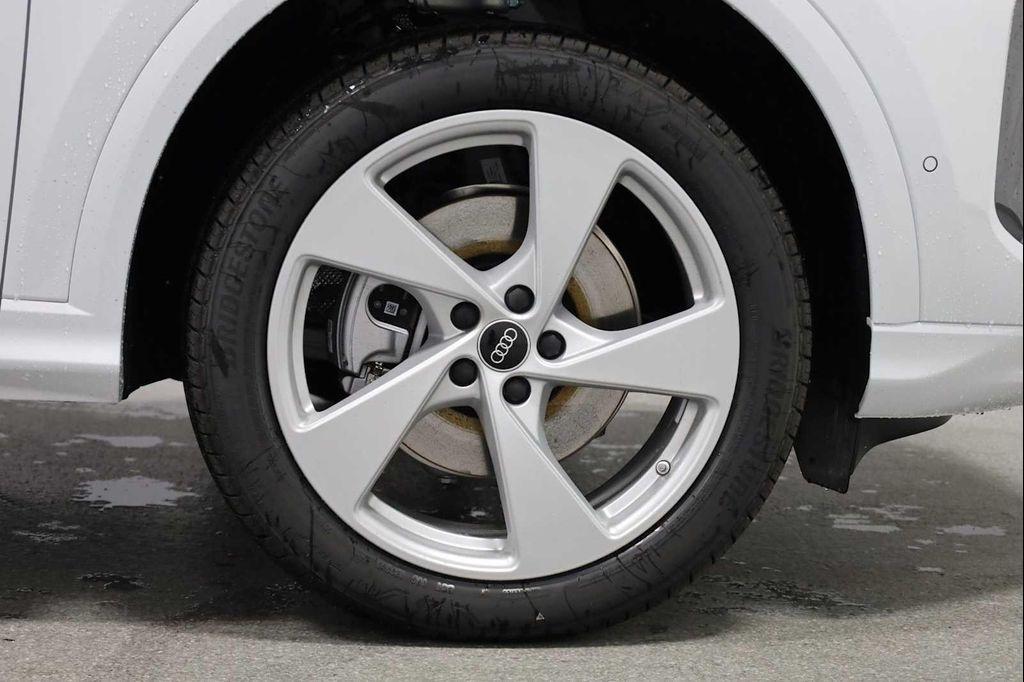 new 2025 Audi Q5 car, priced at $58,199