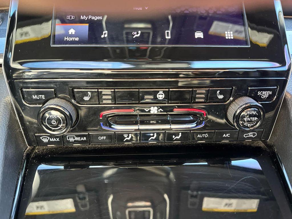 used 2023 Jeep Grand Cherokee L car, priced at $27,500