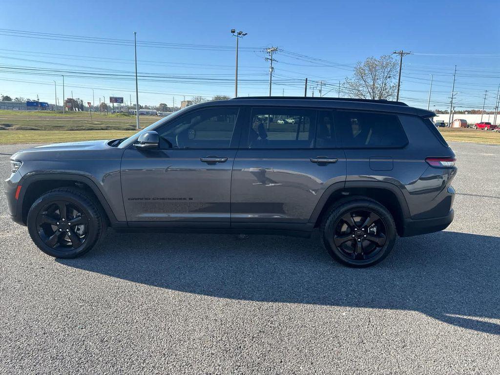 used 2023 Jeep Grand Cherokee L car, priced at $27,500
