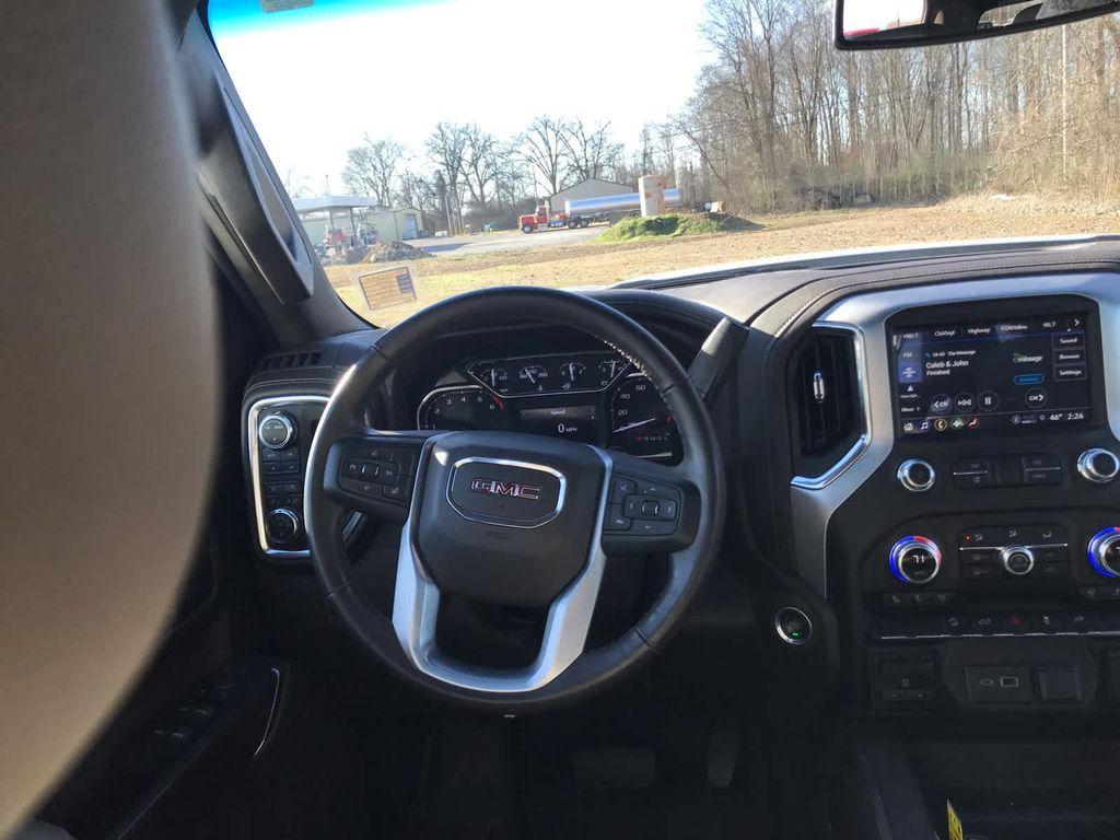 used 2022 GMC Sierra 1500 car, priced at $35,995