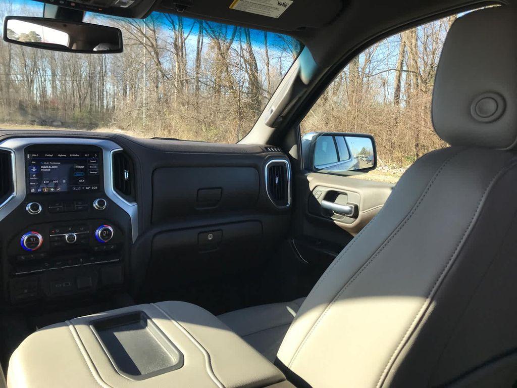 used 2022 GMC Sierra 1500 car, priced at $35,995