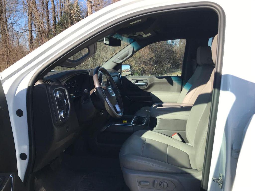 used 2022 GMC Sierra 1500 car, priced at $35,995