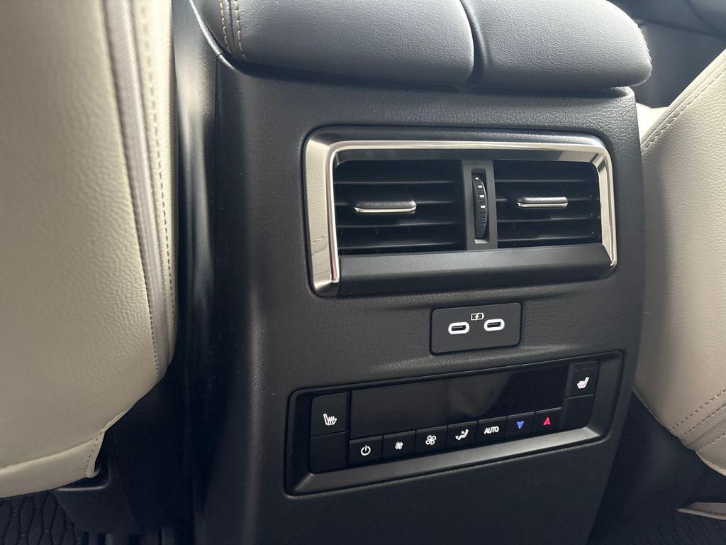 new 2026 Mazda CX-70 PHEV car, priced at $46,423