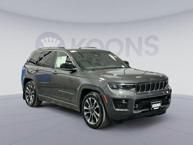 used 2023 Jeep Grand Cherokee car, priced at $34,000