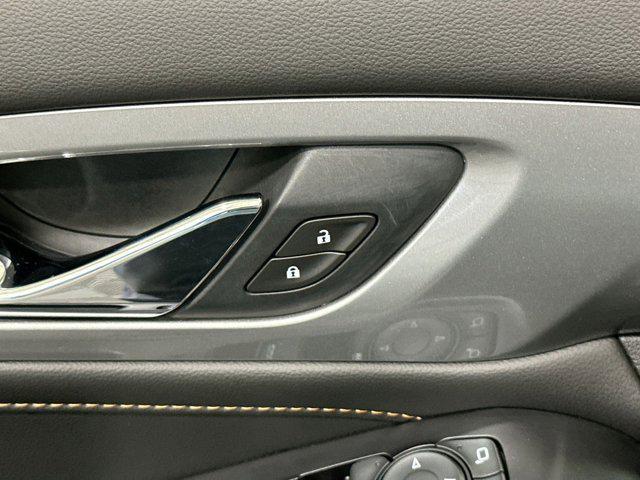 used 2020 Chevrolet Traverse car, priced at $18,000