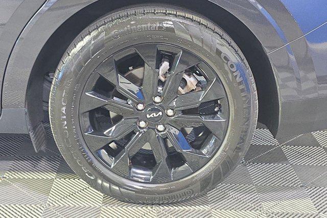 used 2023 Kia Carnival car, priced at $35,250