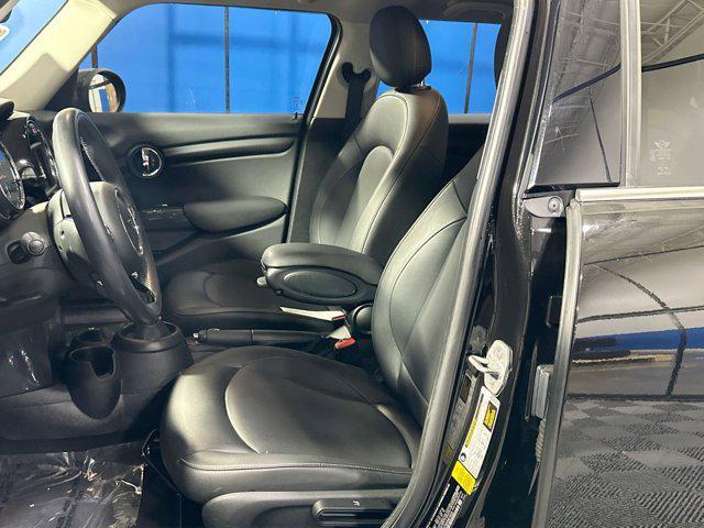 used 2021 MINI Hardtop car, priced at $16,117