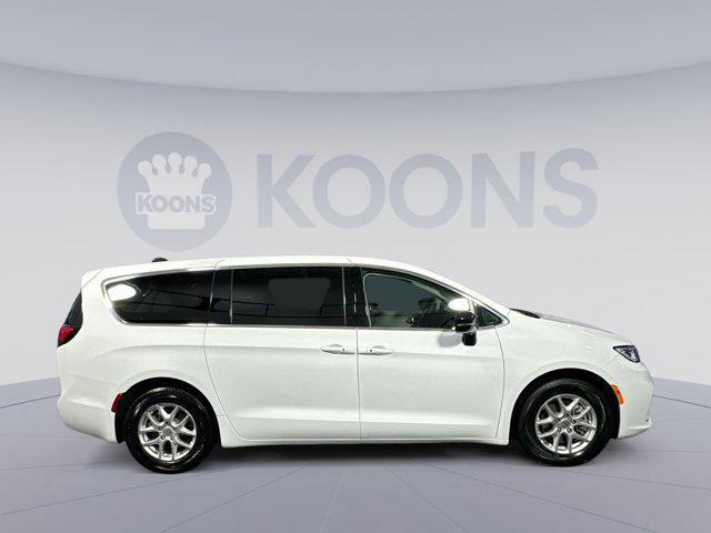 used 2024 Chrysler Pacifica car, priced at $25,000