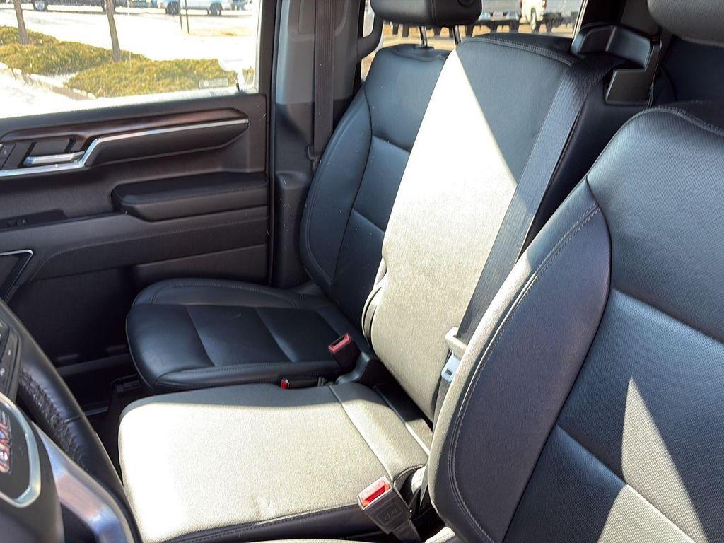 used 2024 GMC Sierra 1500 car, priced at $42,505