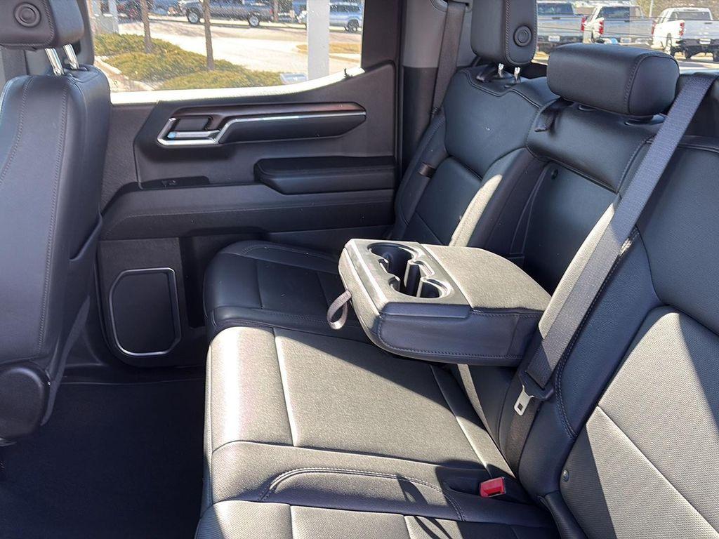 used 2024 GMC Sierra 1500 car, priced at $42,505