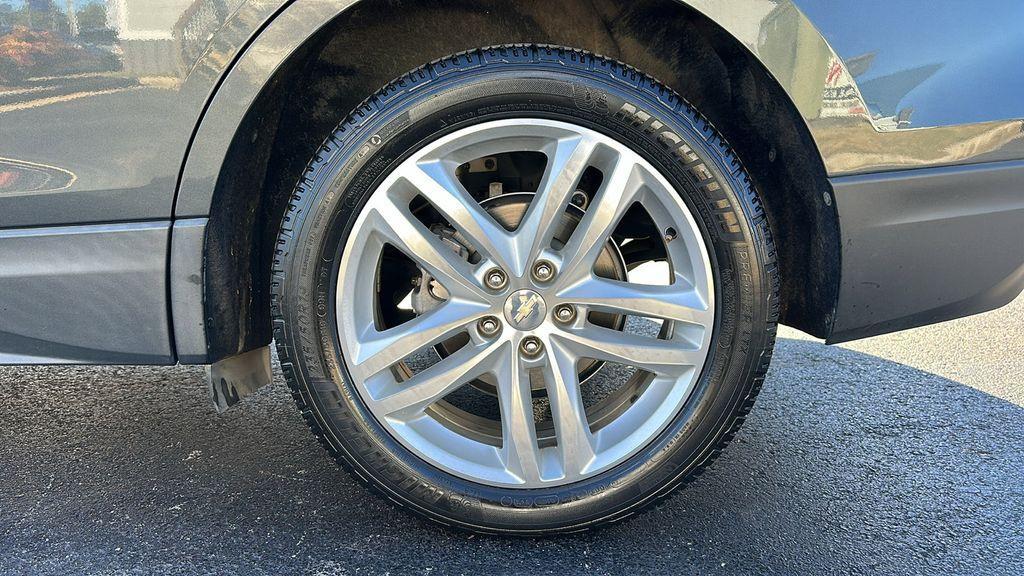 used 2018 Chevrolet Equinox car, priced at $15,500